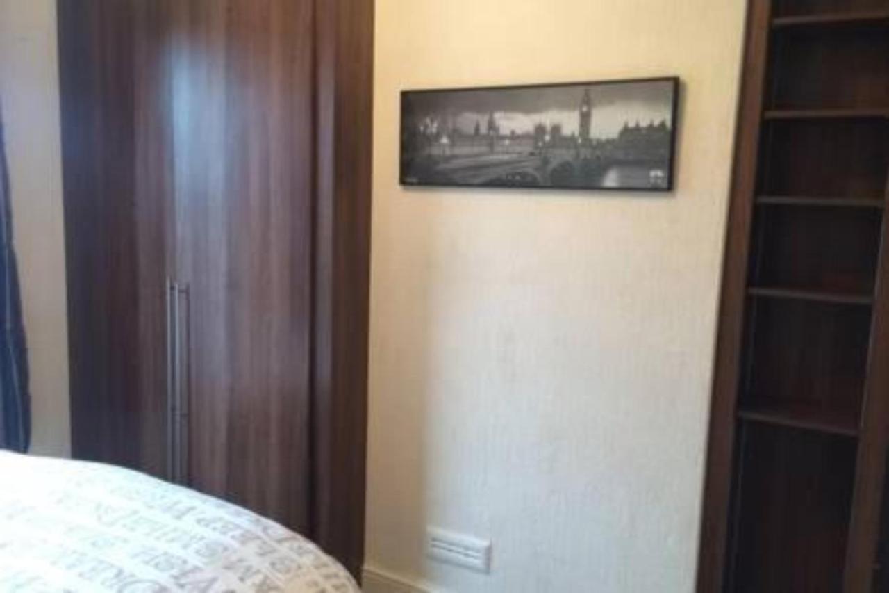 4 Bedroom House For Corporate Stays In Kettering Esterno foto